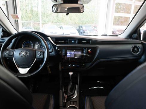 Used 2018 Toyota Corolla SE image 20