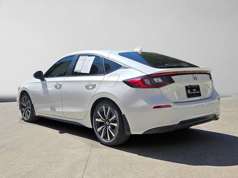 Used 2024 Honda Civic EX-L image 5