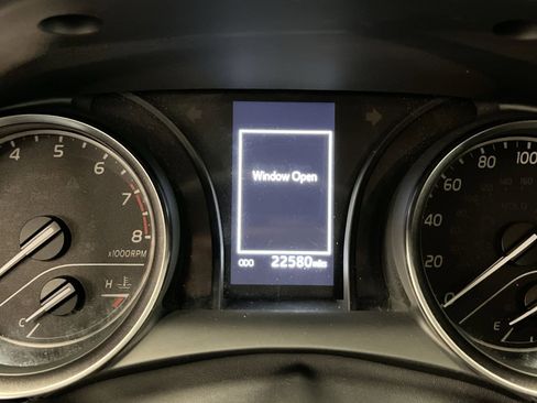Used 2021 Toyota Camry SE FWD image 16