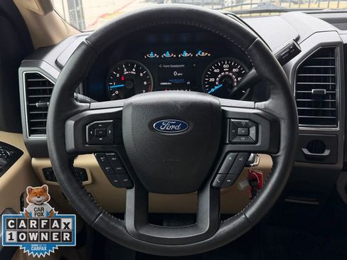 Used 2017 Ford F150 XLT w/ Equipment Group 302A Luxury image 12