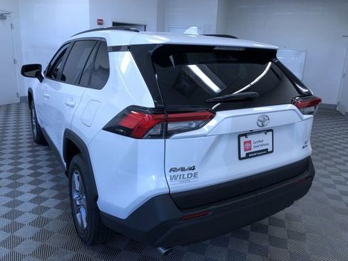Certified 2025 Toyota RAV4 LE AWD/4WD image 12