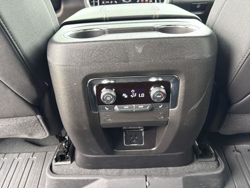 Used 2025 GMC Yukon Elevation w/ LPO, Floor Liner Package image 20