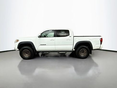 Used 2023 Toyota Tacoma 4x4 Double Cab w/ Trail Edition image 4