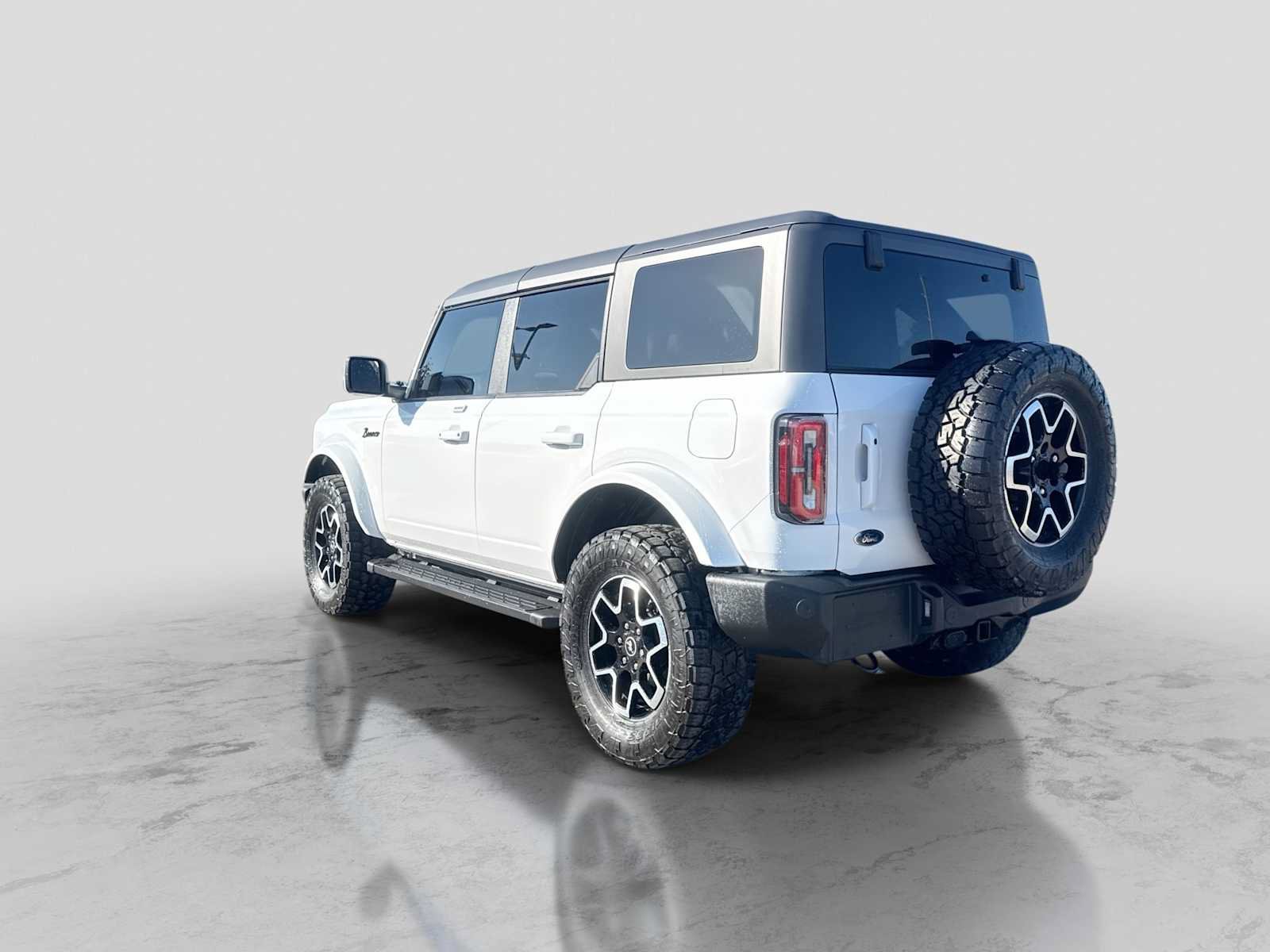 Used 2023 Ford Bronco Outer Banks AWD/4WD image 4