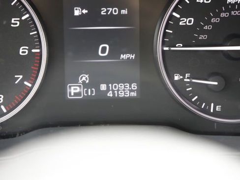 Certified 2025 Subaru Crosstrek 2.5i Limited AWD/4WD image 30