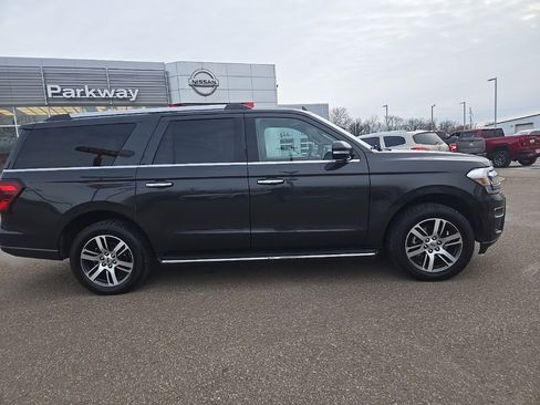Used 2023 Ford Expedition Max Limited image 8