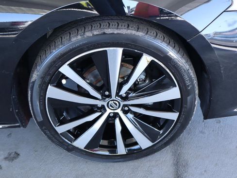 Used 2019 Nissan Altima 2.5 SR image 40