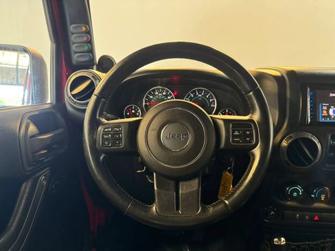 Used 2014 Jeep Wrangler Unlimited Sport w/ Quick Order Package 24S AWD/4WD image 10