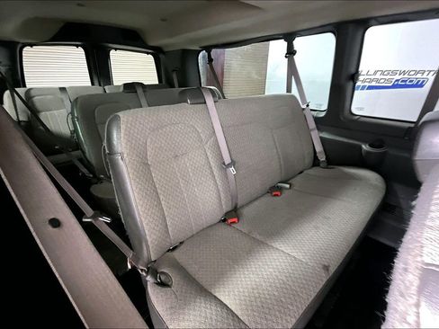 Used 2025 Chevrolet Express 3500 LT w/ LT Preferred Equipment Group RWD image 21