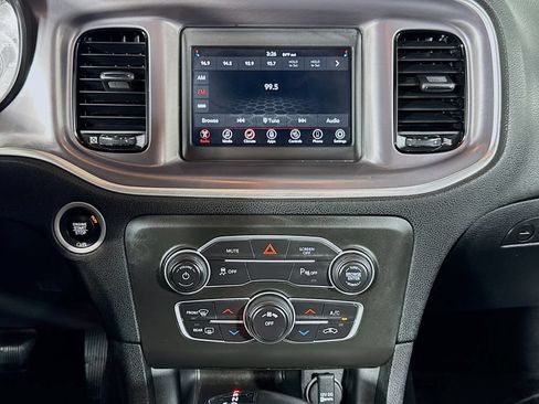 Used 2022 Dodge Charger SXT w/ Blacktop Package RWD image 12