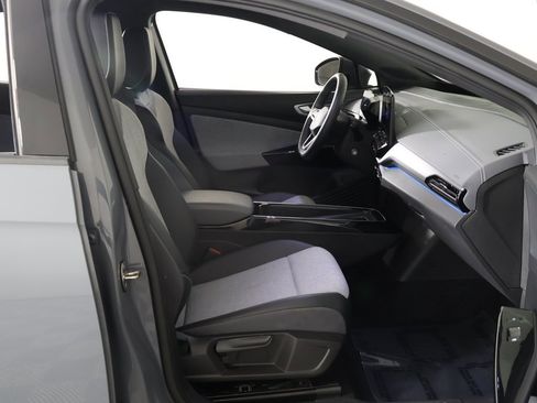 Used 2023 Volkswagen ID.4 Pro image 26