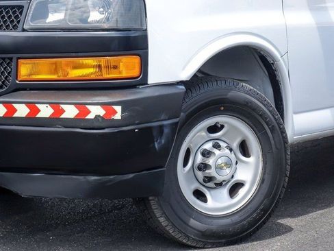 Used 2023 Chevrolet Express 2500 Extended w/ Driver Convenience Package RWD image 4