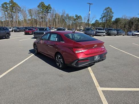 New 2026 Hyundai Elantra Limited image 18