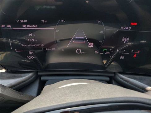 Used 2025 Audi Q5 Premium Plus w/ Premium Plus image 10