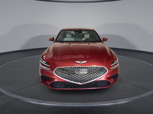 Used 2022 Genesis G70 2.0T RWD image 3