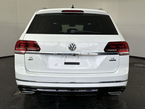 Used 2018 Volkswagen Atlas SE w/ R-Line Package image 10
