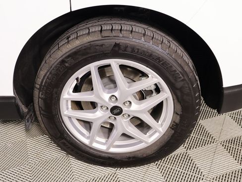 Used 2024 Ford Edge SEL image 18