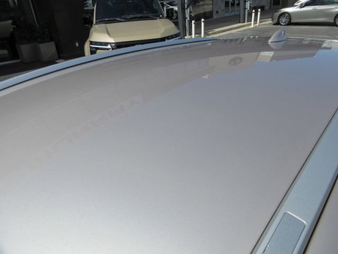 Used 2024 Toyota Venza XLE image 17