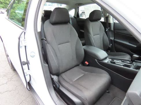 Used 2024 Honda Accord EX image 15