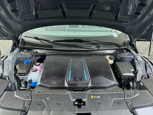 Used 2024 Hyundai Ioniq 5 SEL image 35