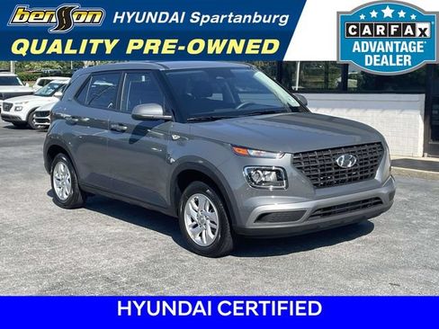 Used 2026 Hyundai Venue SE FWD image 1