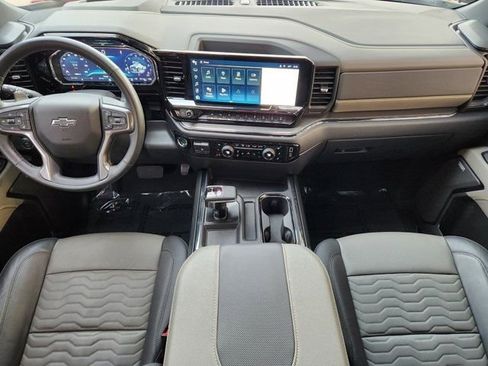 Used 2025 Chevrolet Silverado 1500 ZR2 w/ Technology Package image 27