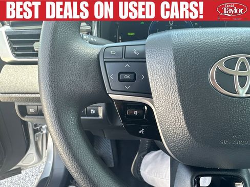 Used 2025 Toyota Camry LE FWD image 15