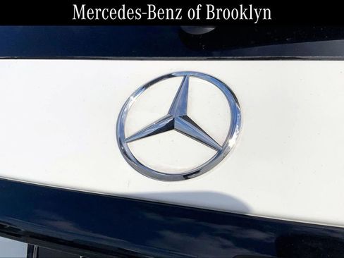 Used 2025 Mercedes-Benz GLC 350e GLC 350e image 31