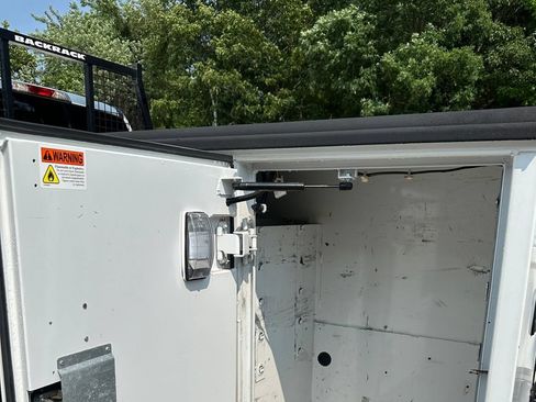 Used 2018 Ford F350 XLT w/ XLT Value Package AWD/4WD image 27