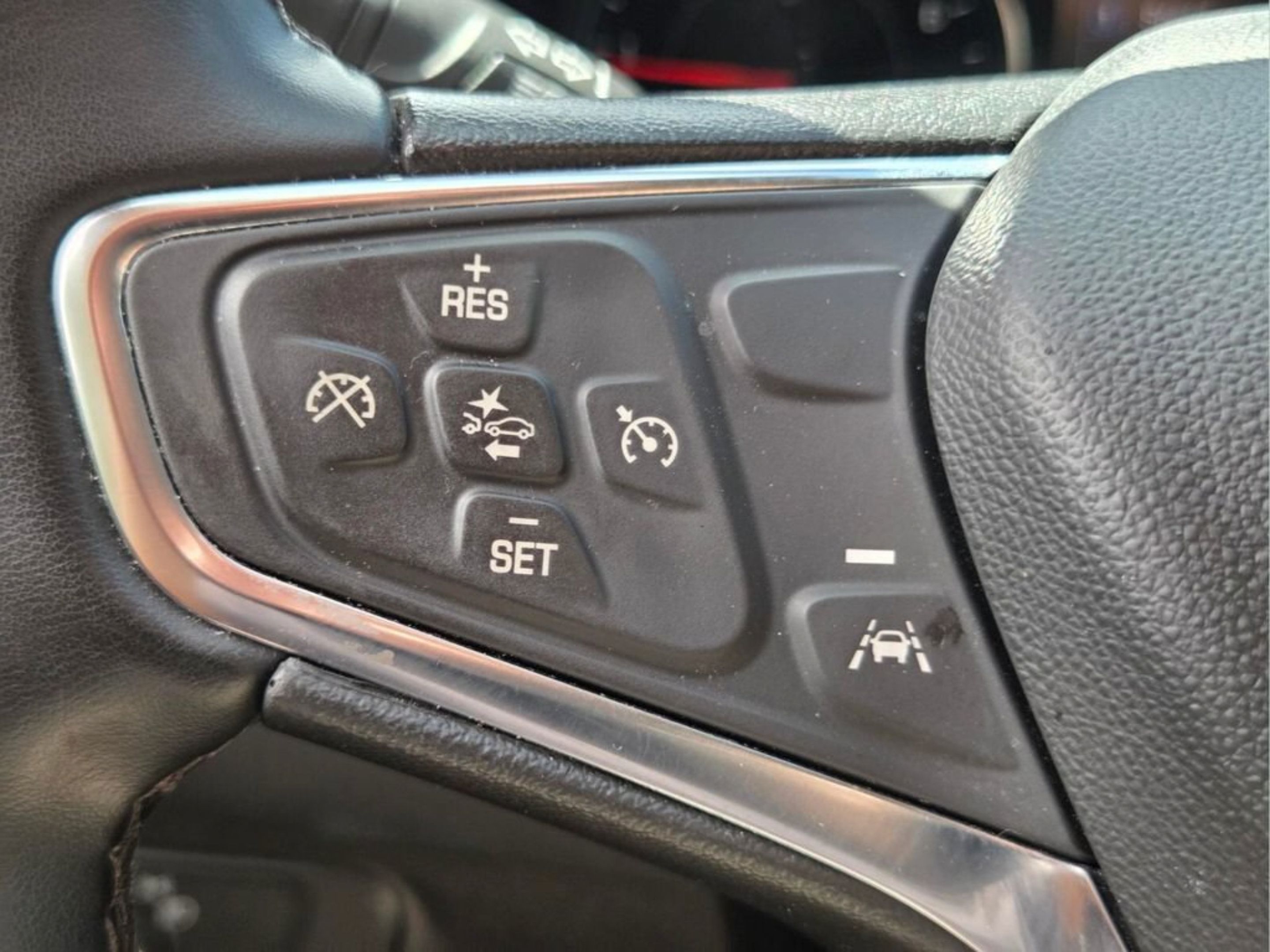 Used 2024 Chevrolet Equinox LT AWD/4WD image 30