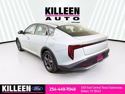 Used 2025 Kia K4 LXS image 6