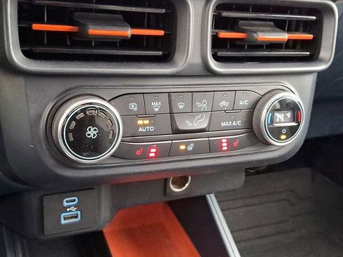 Certified 2022 Ford Maverick XLT w/ XLT Luxury Package image 15