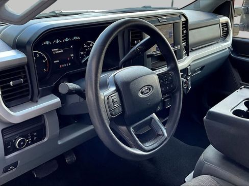 Used 2025 Ford F250 XLT AWD/4WD image 17