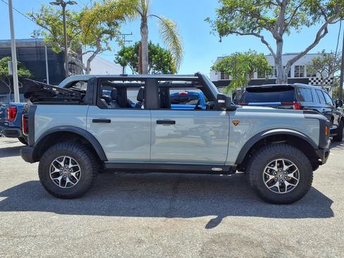 Used 2023 Ford Bronco Badlands AWD/4WD image 5