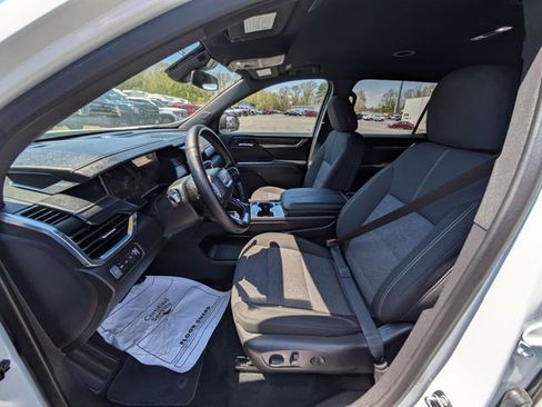 Certified 2025 GMC Acadia Elevation AWD/4WD image 22