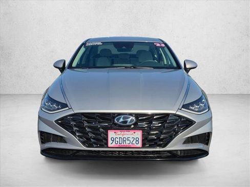 Used 2023 Hyundai Sonata SEL FWD image 2