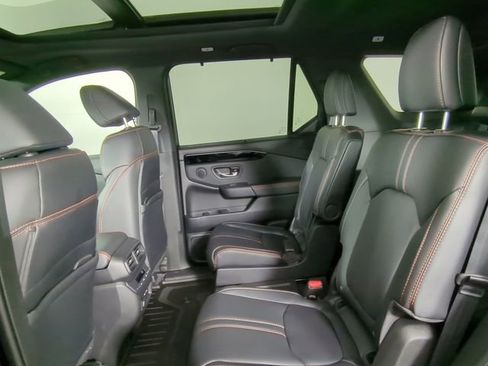 New 2025 Honda Pilot TrailSport image 24