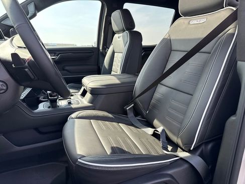 New 2026 GMC Sierra 1500 AT4X AWD/4WD image 17