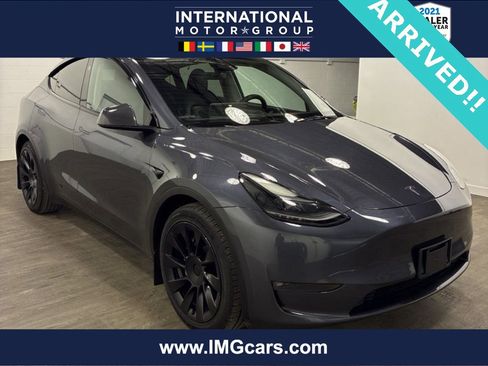 Used 2023 Tesla Model Y Long Range image 1