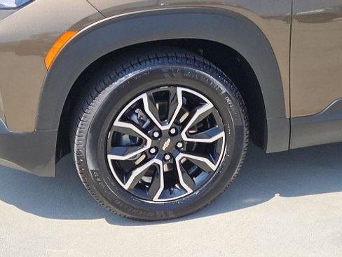 Used 2021 Chevrolet TrailBlazer ACTIV w/ Sun and Liftgate Package FWD image 33