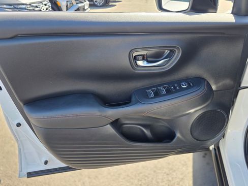 Used 2025 Honda HR-V Sport image 19