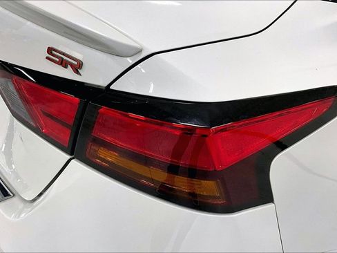 Certified 2023 Nissan Altima 2.5 SR image 28