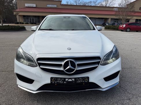 Used 2014 Mercedes-Benz E 350 Sedan image 4