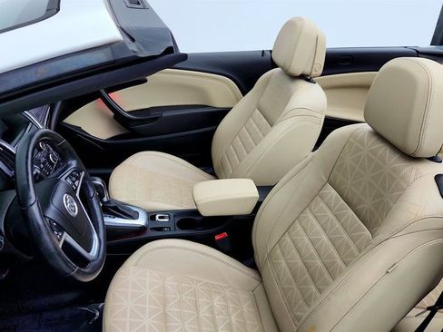 Used 2018 Buick Cascada Premium image 21
