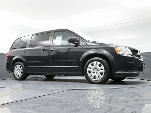 Used 2017 Dodge Grand Caravan SE w/ Power Window Group image 45