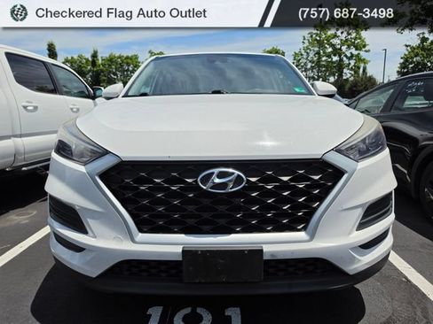 Used 2019 Hyundai Tucson SE FWD image 2