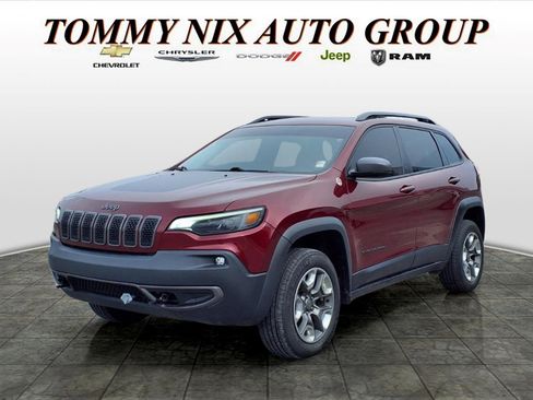 Used 2019 Jeep Cherokee Trailhawk AWD/4WD image 1
