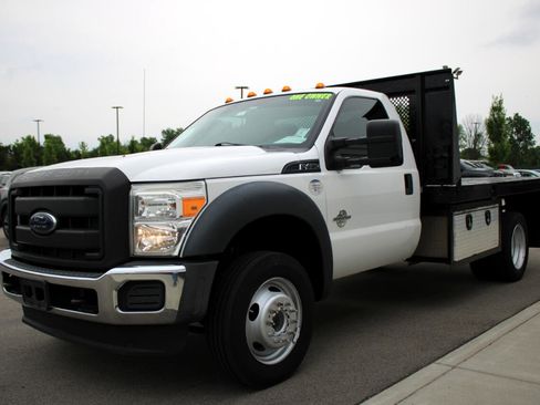 Used 2015 Ford F450 XL w/ XL Value Package image 3