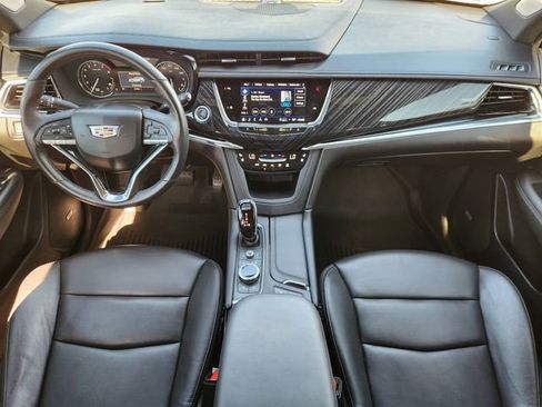 Used 2025 Cadillac XT6 Premium Luxury FWD image 26