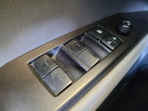 Used 2022 Toyota Camry SE image 27